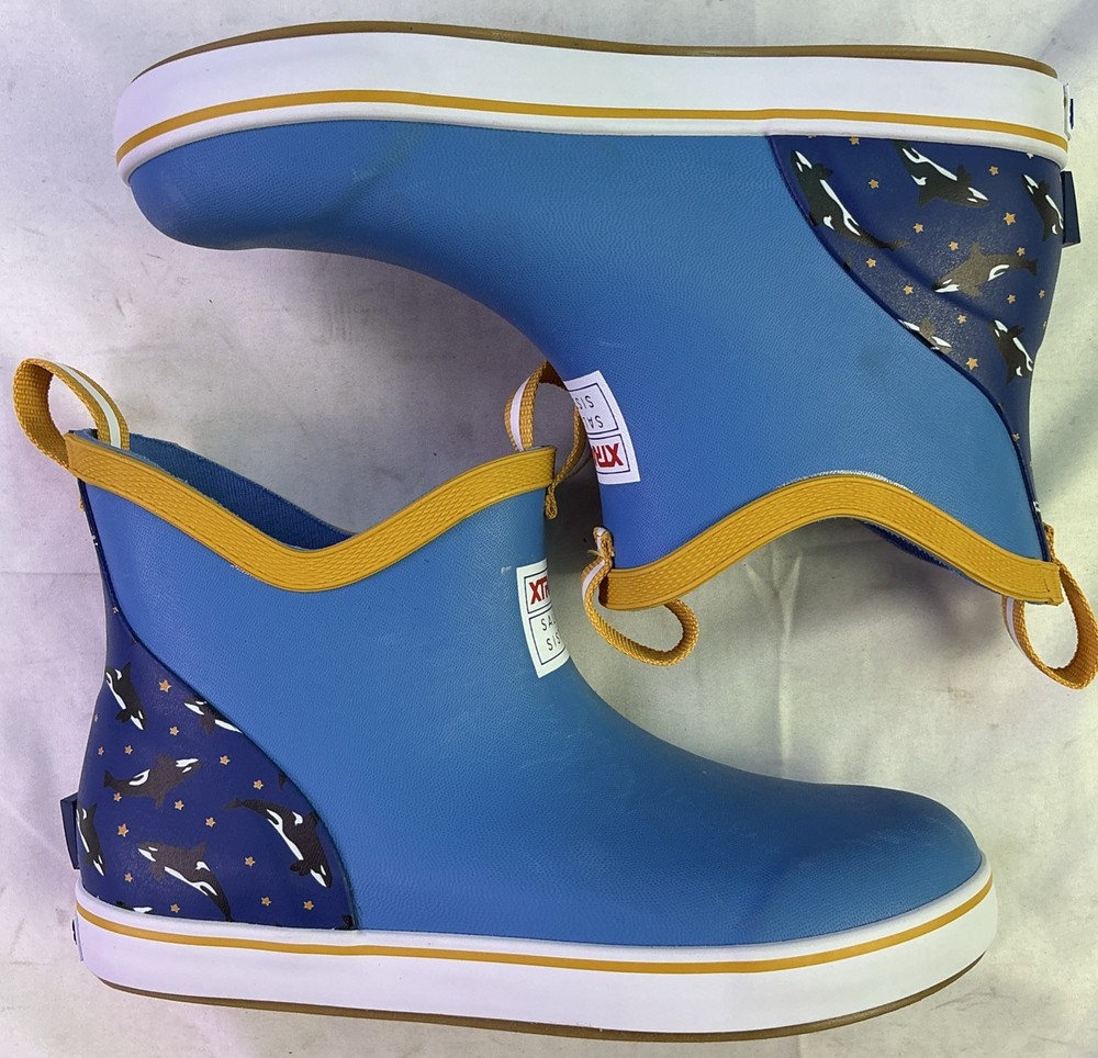Xtratuf Kid’s Ankle Deck Boots-Light Blue/Whale Pattern-Size: 3
