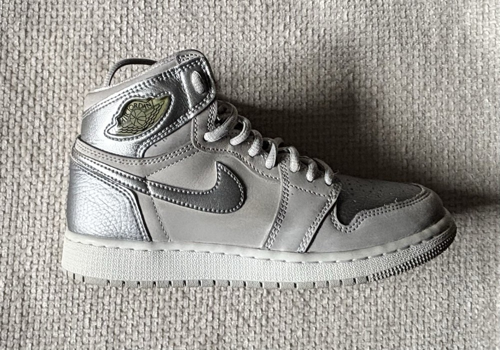 Nike Air Jordan 1 Mid GS Gray White High Top Sneakers Big Kids Youth Size 4.5