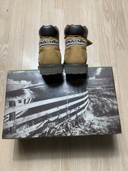 Timberland 6″ Premium Classic Waterproof Kids Wheat Boots Size 11.5 M NEW