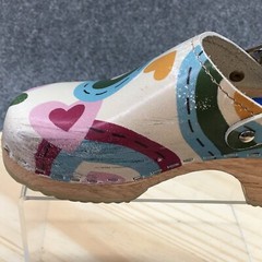 Cape Clogs Youth 3 White Pink Heart Slingback Round Toe Slip On Casual Comfort