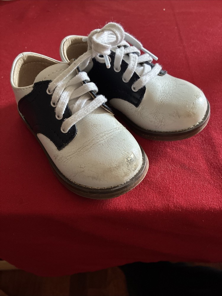 Footmates Cheer 8401 Saddle Shoes for Children Navy White, Lace-Up, Size 5.0