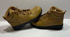 Nike Manoa LTR Mid Top Wheat Boots Tan GS Size 6.5Y Women’s 8 BQ5372-700