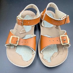 Sun-San Salt Water Sandals Surfer 1705 Tan Leather Kids Size 8 Buckle Water Shoe