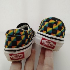 EUC Vans Gradient Rainbow Checkered Classic Slip On Shoes Kids Size 1.5