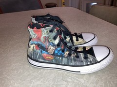 SUPERMAN DC COMICS CONVERSE CHUCK TAYLOR SNEAKERS SHOES YOUTH SIZE 2
