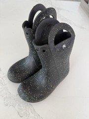 Crocs Handle It Rain Boots Black Glow in the Dark Sz 2