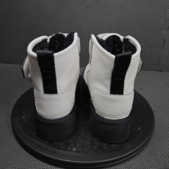 UGG Boots Kids Size 1 White Leather Hook & Loop Ankle Winter Lined 1148852K