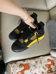 Jordan Air Jordan 4 Retro Thunder Black Yellow Sneaker US 7Y UK 6 EU 40