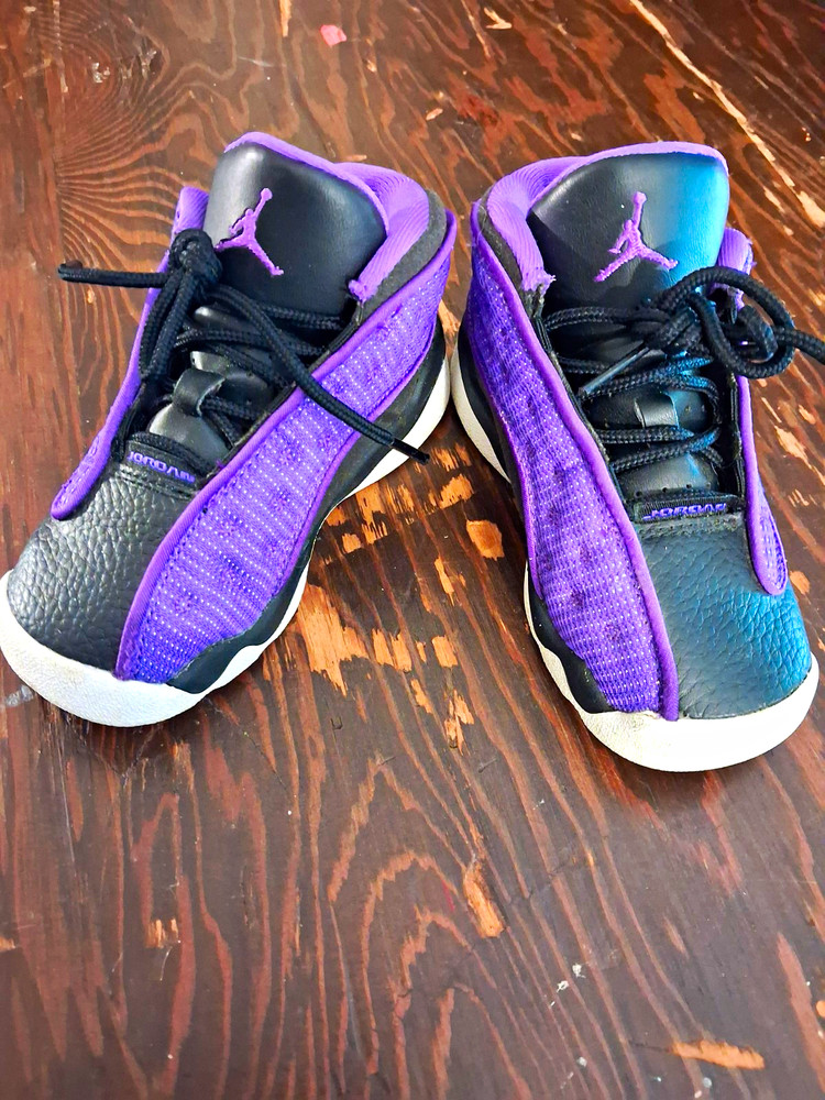 Nike Air Jordan 13 Retro Toddler Sneakers. US Size 8C. Purple And Black