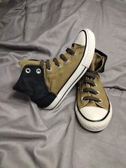 Converse All Star Chuck Taylor Junior Size 1 Sneakers 645224F Green And Black