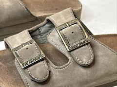 BEARPAW Children’s Unisex Size 2 Brown, Cork Sole, 2-strap Slip-on/Slide Sandals