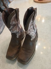 Durango Square Toe Boots Desert Digital Camo DBT0208C Sz 2M Western Kids