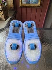 JIANDIAN LIGHT-UP (work) 2 roller wheels skate shoes EU Sz 39/ US 8 Charger incl