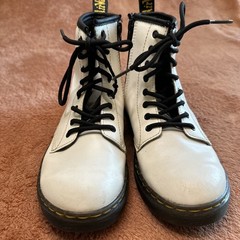 Dr. Martens Kids Size 3 White Leather Zip & 8 Hole Lace Up Boots