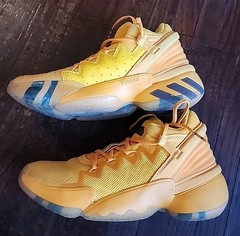 adidas D.O.N. Issue 2 Crayola – Yellow (Size 4 1/2)
