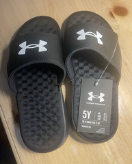 Under Armour UA B Ignite Pro 8 Fix Unisex Kids Slide Sandals 5Y Black/White