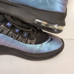 Nike Air Max Axis Throwback Future Casual Sneakers Sz 5.5Y AH5222-007 Iridescent
