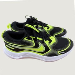 Nike Cosmic Runner Kids Black Volt Yellow Running Shoes HM4402-005 Size 5Y