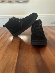 UGG Neumel II Boot Suede 1017320K Black Unisex /Boys Sz 5 EU 37