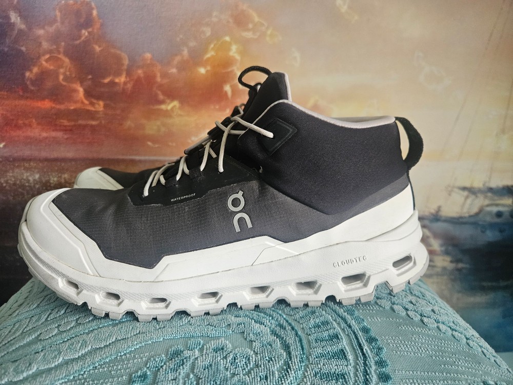 On Cloudhero Big Kids Mid Waterproof Youth Size 6.5 Running Shoes Athleisure
