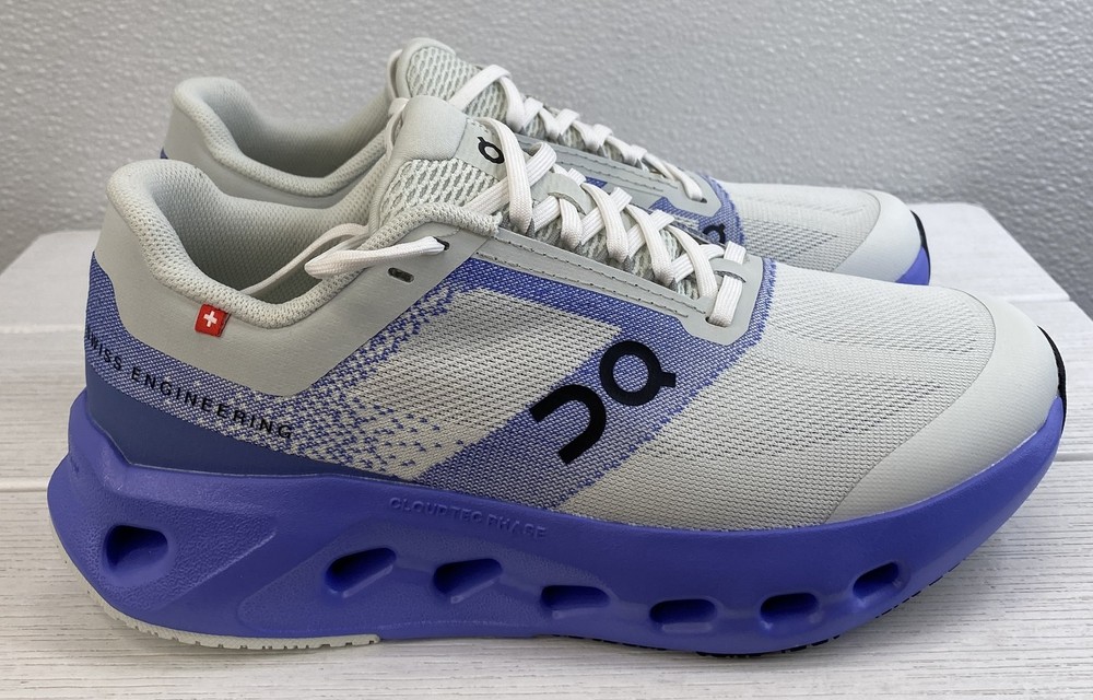 On Cloudsurfer Youth Grade School Size 3.5 Sailor/Iceberg Mesh Running Sneakers