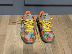 Nike Kobe 8 Venice Beach Multicolor Basketball Sneakers Kids 5.5