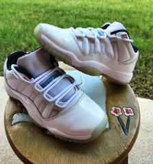 Jordan Retro 11 Low „Legend Blue“ GS 4Y