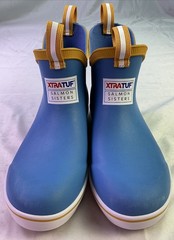 Xtratuf Kid’s Ankle Deck Boots-Light Blue/Whale Pattern-Size: 3