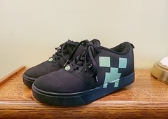 Heelys Pro 20 Minecraft Creeper Sneakers Shoes Black Green Youth Size 6