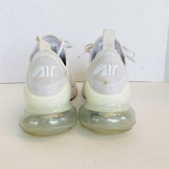 Nike Air Max 270 White Metallic Silver 943345-103 Youth Size 7Y / Women Size 8.5