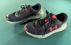 Under Armour Charged Rogue Kids Sneakers US 4Y Black/Red/Gray 3025007-404