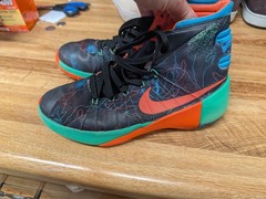 Size 7 (GS) – Nike Kyrie Flytrap 6 SE Mid Black Multicolor