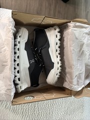 On Cloud Cloudhero Mid Waterproof Shoes Size 3.5 Youth