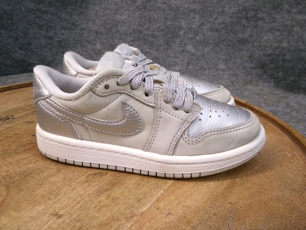 Nike Air Jordan 1 Low OG PS Kid Size 11C Metallic Silver Slip On Shoe FQ5436-002