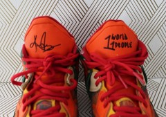 Nike Kyrie Infinity „1 World 1 People“ Orange Size 6.5Y Pre-Owned