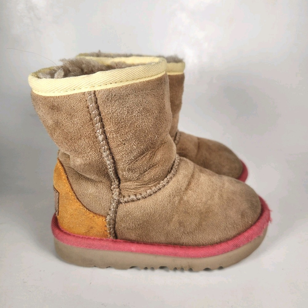 UGG Kids Classic Short II Boot Size 7 EU 23.5 Beachwood Papaya Suede Shoe