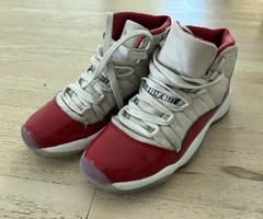 AIR JORDAN 11 RETRO GS „CHERRY“ #378038-116 KID SIZE 4Y (2022)