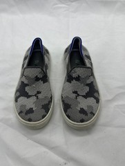 Kids Rothy’s Grey Camo Slip On Sneakers Shoes Size 10