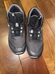 On Cloud Cloudhero Mid Waterproof Size 5.5Y. New With Box.