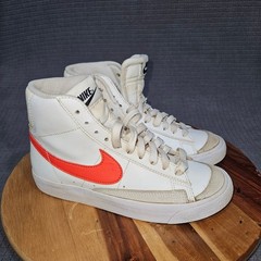 Nike Blazer Mid ’77 Vintage Sneakers Unisex Kids White Orange 3.5Y Lace Up