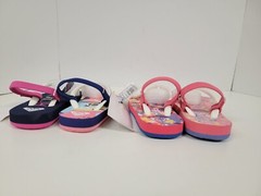 (Mismatched Color): 2 Pair Roxy Kids Pink/Blue Flip Flop Sandals Toddler Size 6