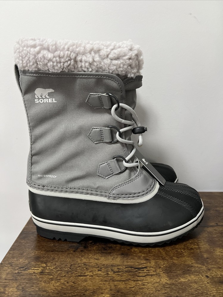 NEW Sorel Yoot Pac Nylon QUARRY/DOVE GRAY – Size 5 Little Kid’s Youth Boots