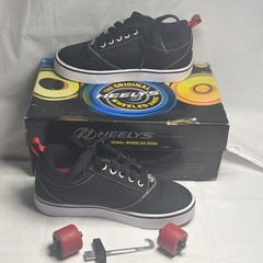 Heely’s Pro 20 Size Youth 3 Black White Red