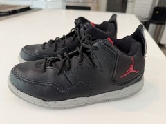 Jordan Courtside 23 (PS) Black Gym Red Kids US3Y Sneakers AQ7734-023