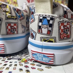 VANS Wheres Waldo? SneakersTD Kid Sz 4 Skatecore Kidcore Unisex Cartoons Toddler