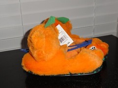 BUILD-A-BEAR WORKSHOP CHARACTER SLIPPERS 2018 HALLOWEEN PUMPKIN BEAR SZ M(12-13)