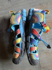 Keen Footwear Big Kids Seacamp II CNX Sandals Size 6 Camping Hiking