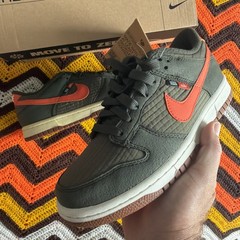 Big Kid’s Nike Dunk Low SE Sequoia/Orange-Medium Olive (DC9561 300) – 5.5y