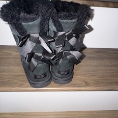 UGG Bailey Bow II Starry Lite Suede Snow Boots Stars Bow US 3 EU 35