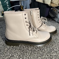 Dr. Doc Martens 1460 Junior Beige Leather Lace Up Side Zip Boots Kids M 4 L 5
